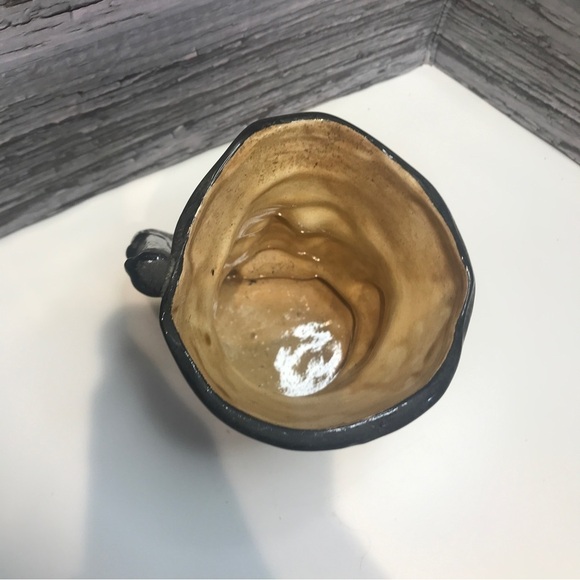 𝅺vintage Pirate Captain Character Mug - Picture 3 of 4